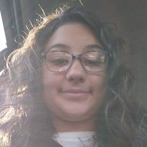 Meet your Posher, Della